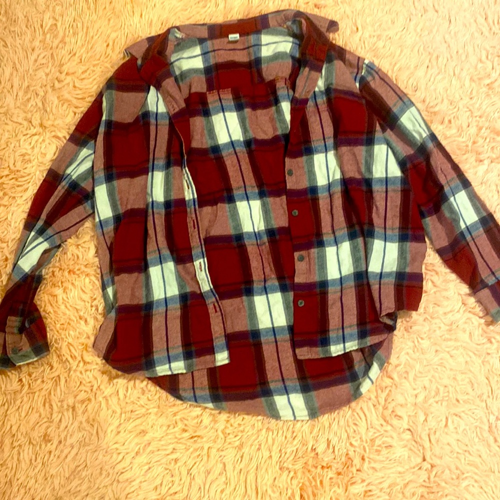 I am selling a button up shirt